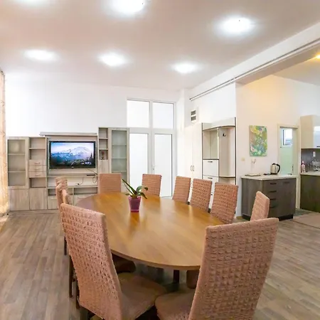 студио за четирима в село ягодово, на 5 км от пловдив и летище крумово Apartamento *