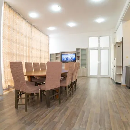 студио за четирима в село ягодово, на 5 км от пловдив и летище крумово Apartamento